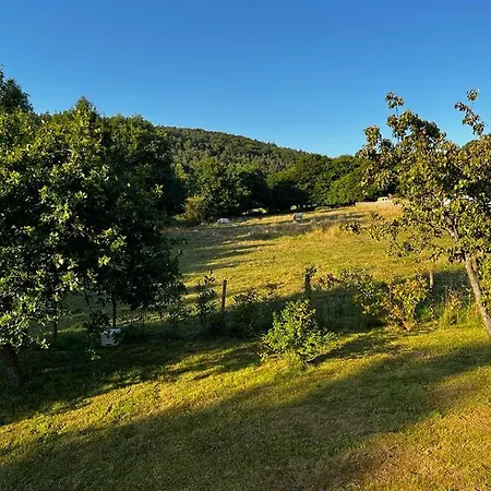 L'ecrin Des Saisons بيت للعطل *